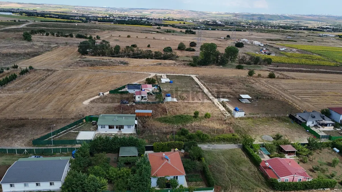 Çatalcada Yerleşim İçerisinde 300 M² Satılık Arsa - 2