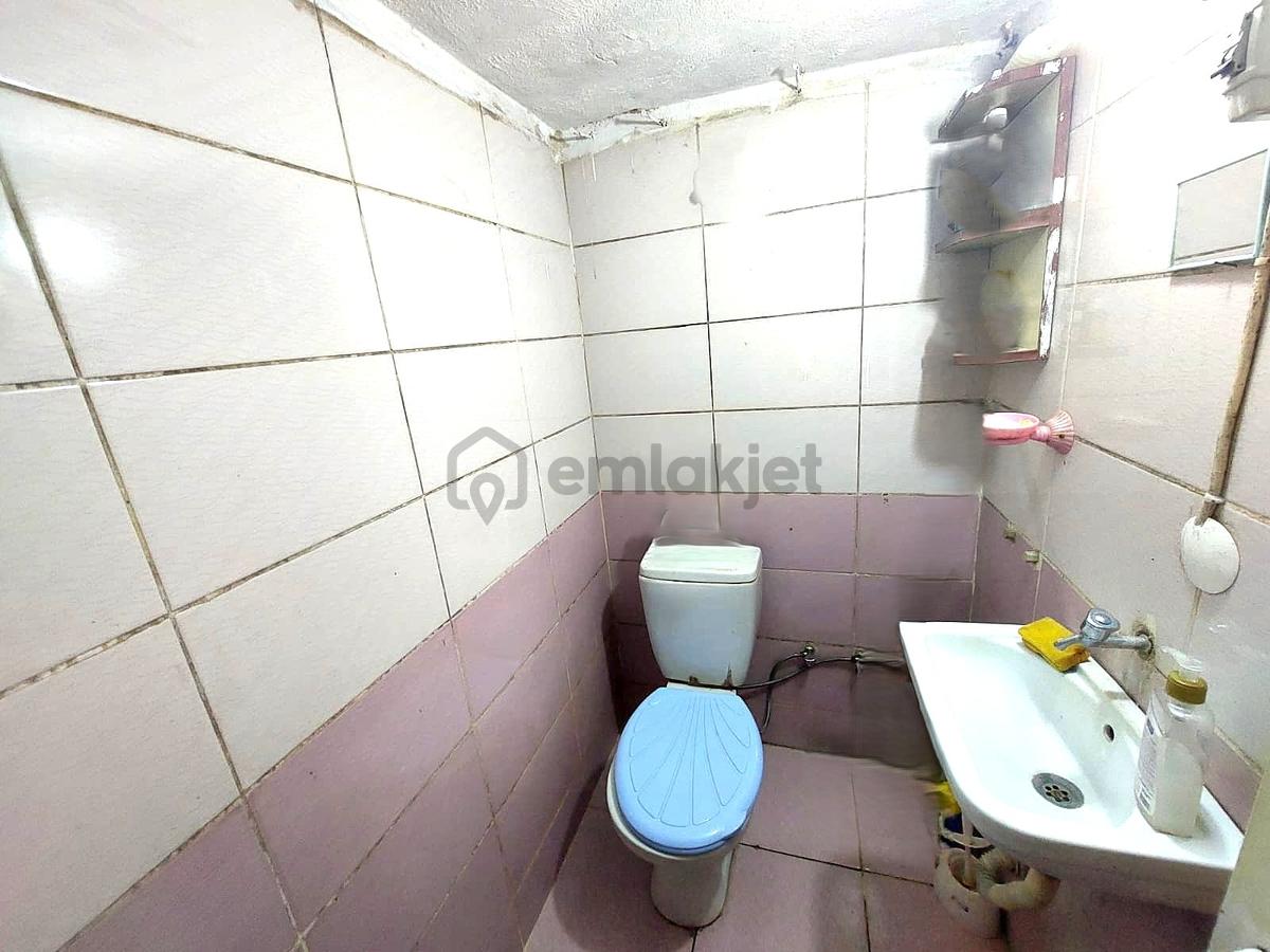 Kuşadası Merkezde Tek Tapu 4 Bağımsız Olan Satılık Müstakil Ev - 26