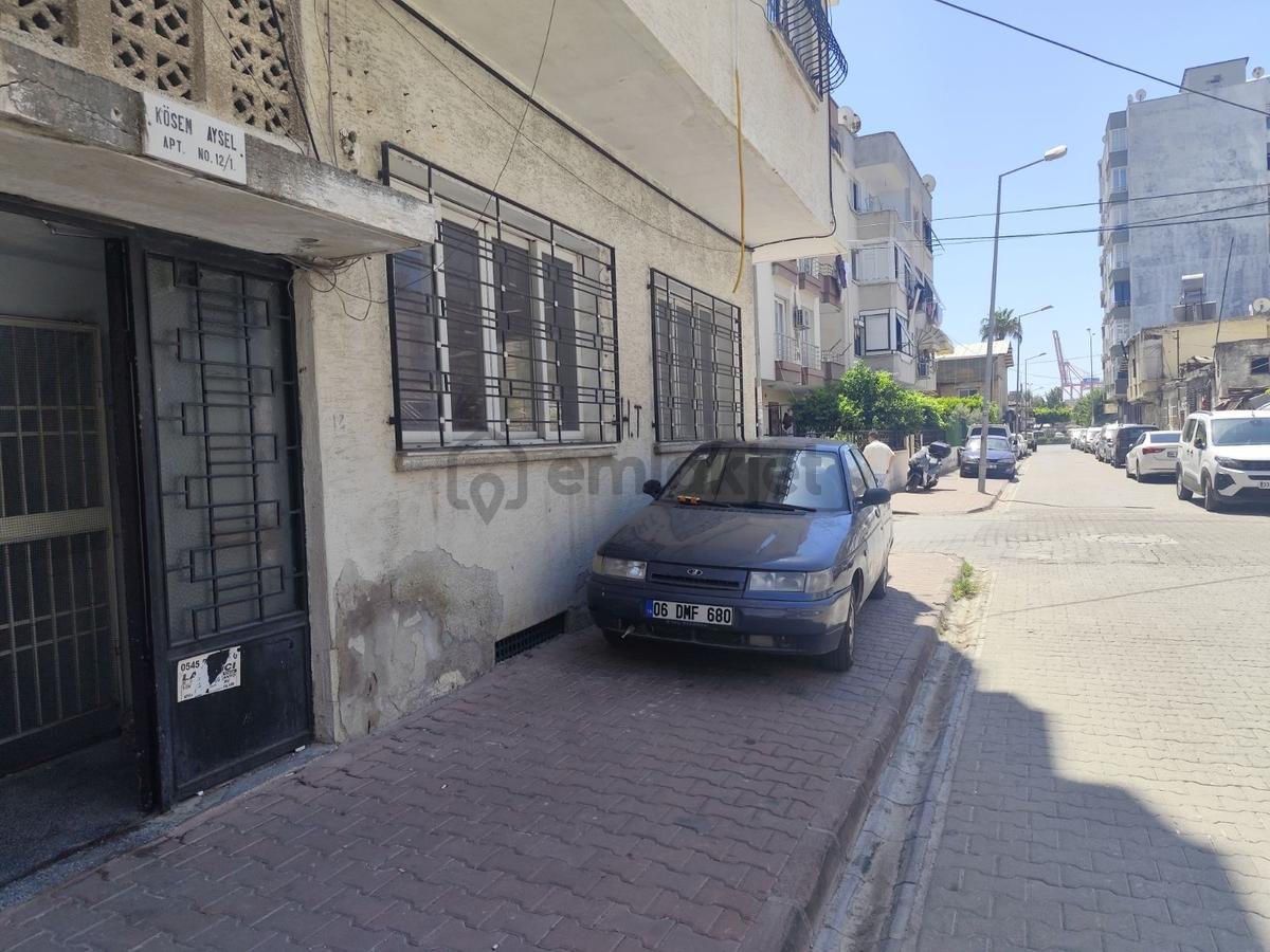 Akdeniz Ssk Hastanesi Civarı Geniş 2+1