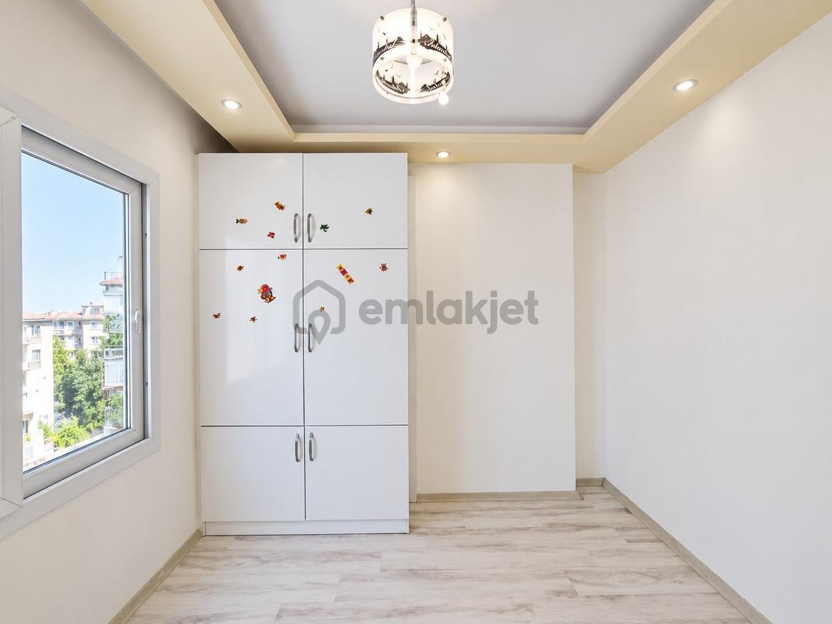 Erdemli Merkezde Satılık 3+1 Bağımsız Mutfaklı Daire - 8