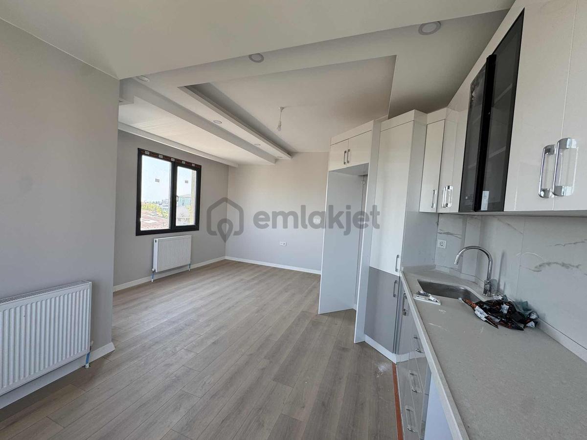 Firuzköyde 2+1 Amerikan Mutfak Satılık Daire - 25