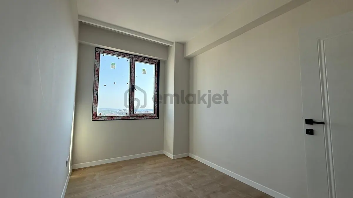 Sultanbeyli Hamidiye'de Görülmeye Değer 2+1 Lüks Daire Otoparklı - 24
