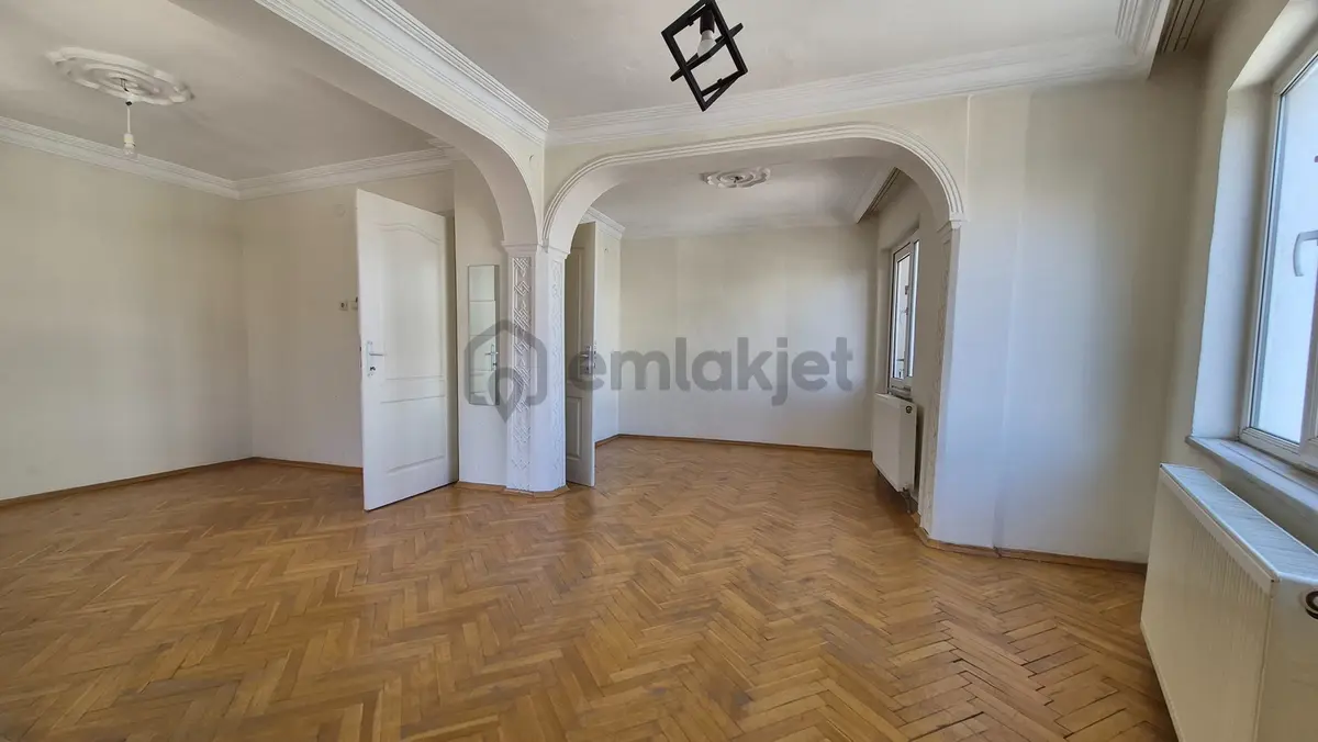 Keşan Çarşıda 1+1 Kiralık Daire - 12