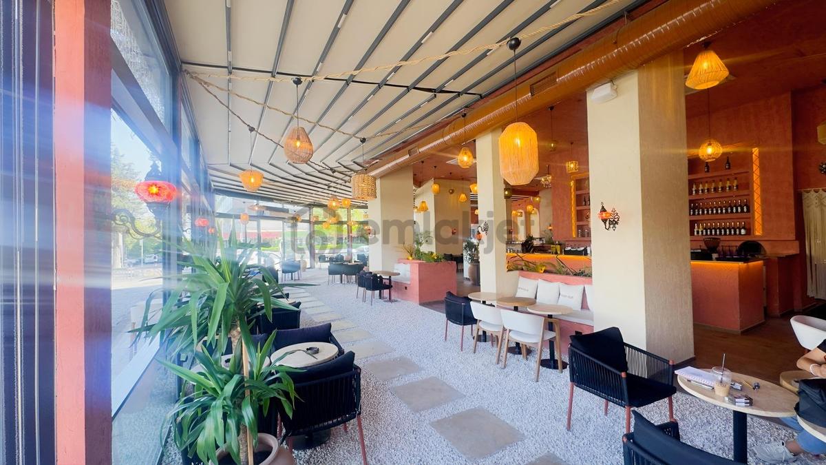Beylikdüzü E-5 Yan Yolda Devren Kiralık 400m2 Dükkan - 9