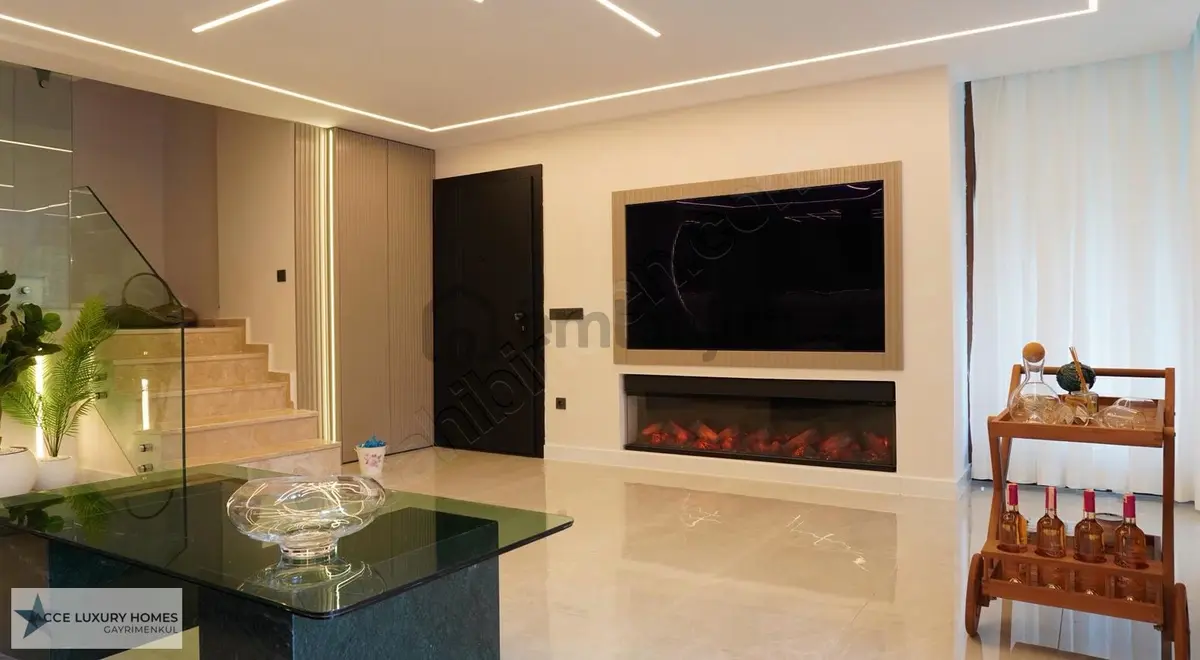 Denize Yürüme Mesafesinde Özel Havuzlu Lüx Villa - 5