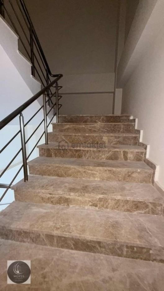 Sultanbeyli Devlet Hastanesi Önünde 200 M2 + 90 M2 Açık Teras - 7