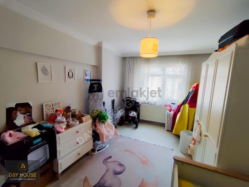 Day House'den Cadde Üzerinde Masrafsız Köşebaşı Daire - 31