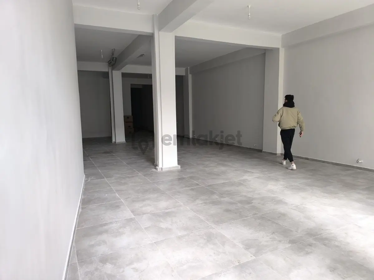 Tabela Değeri Yüksek Kiralık 155 M² Dükkan - 5
