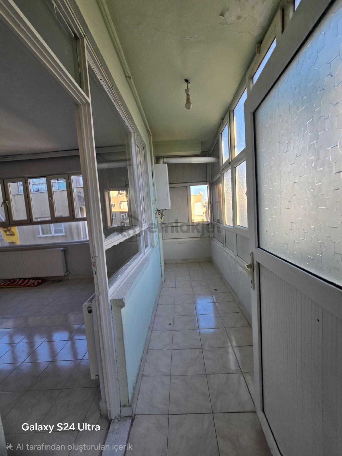 Bahcelievlerde Kiralık Doğalgazlı 3+1 Ara Kat Daire - 18