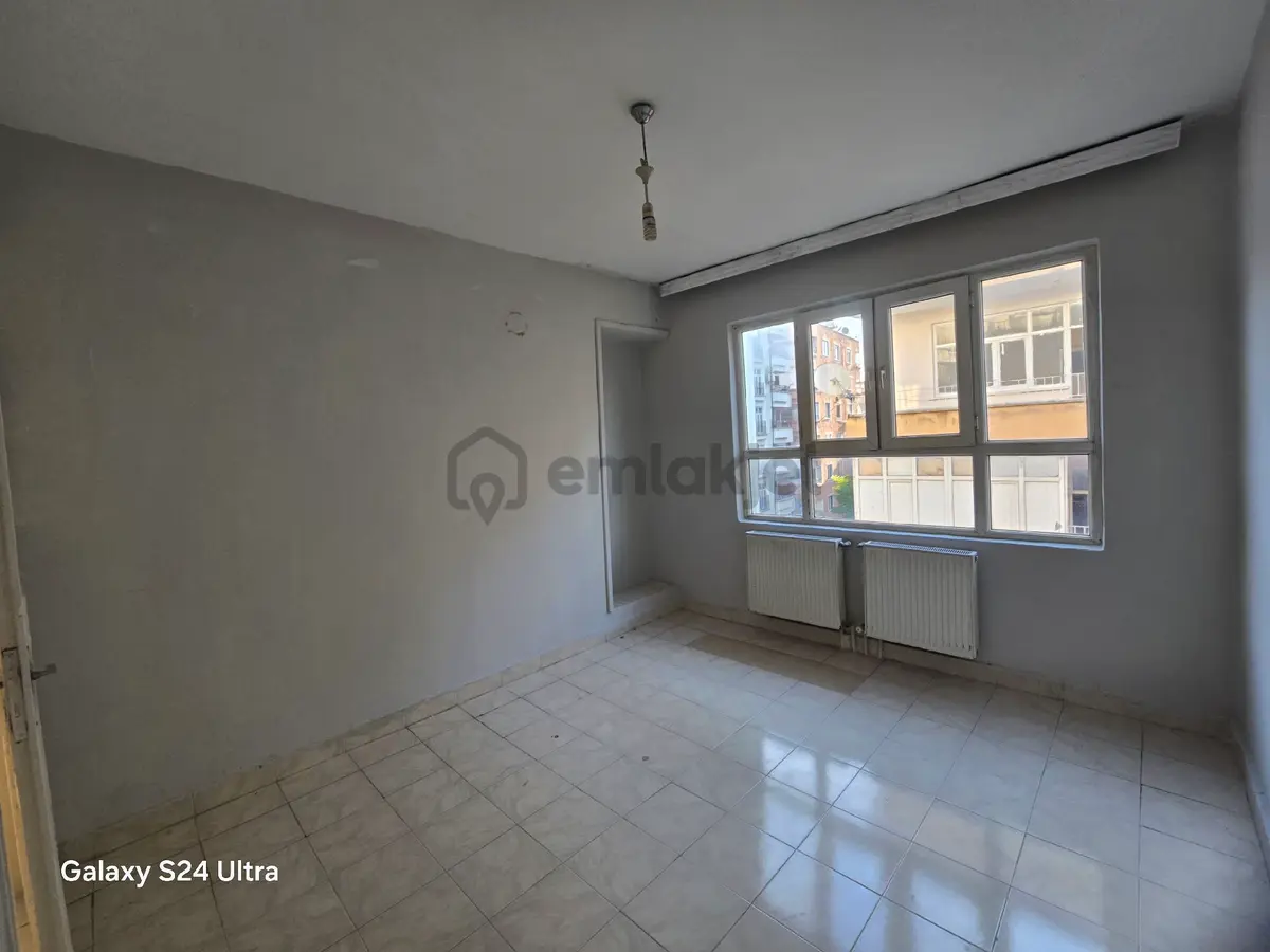 Bahcelievlerde Kiralık Doğalgazlı 3+1 Ara Kat Daire - 9
