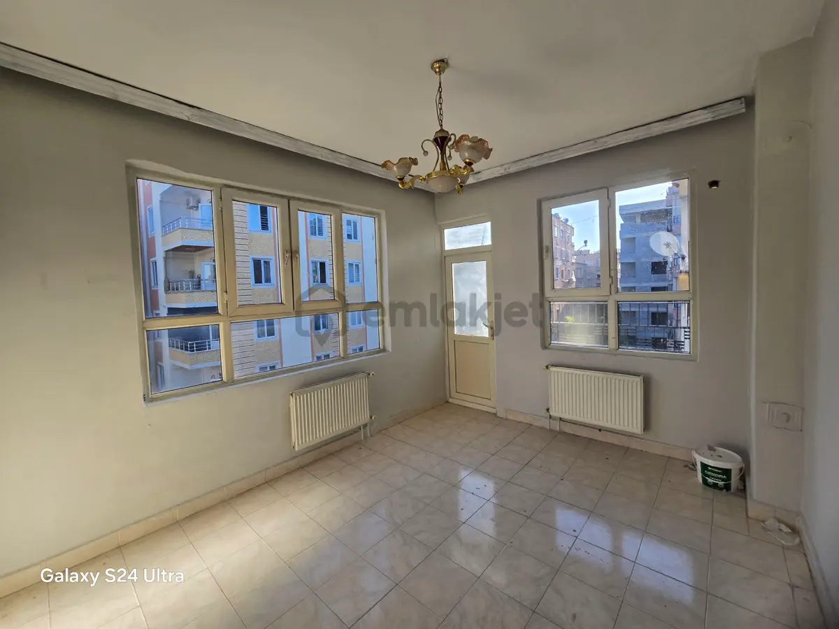 Bahcelievlerde Kiralık Doğalgazlı 3+1 Ara Kat Daire - 4