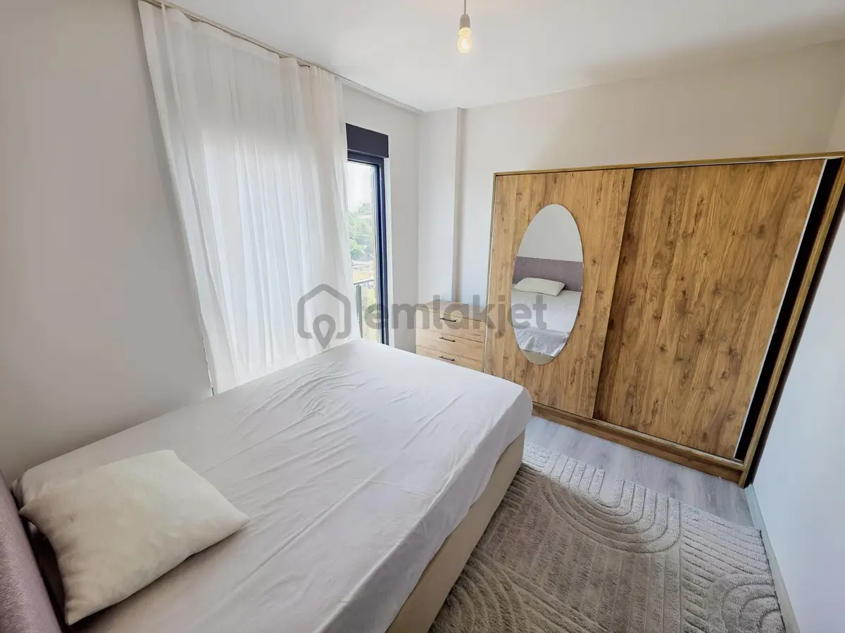 Havuz Manzaralı 1+1 / 3. Kat / Doğalgazlı / Güneydoğu Cepheli - 21
