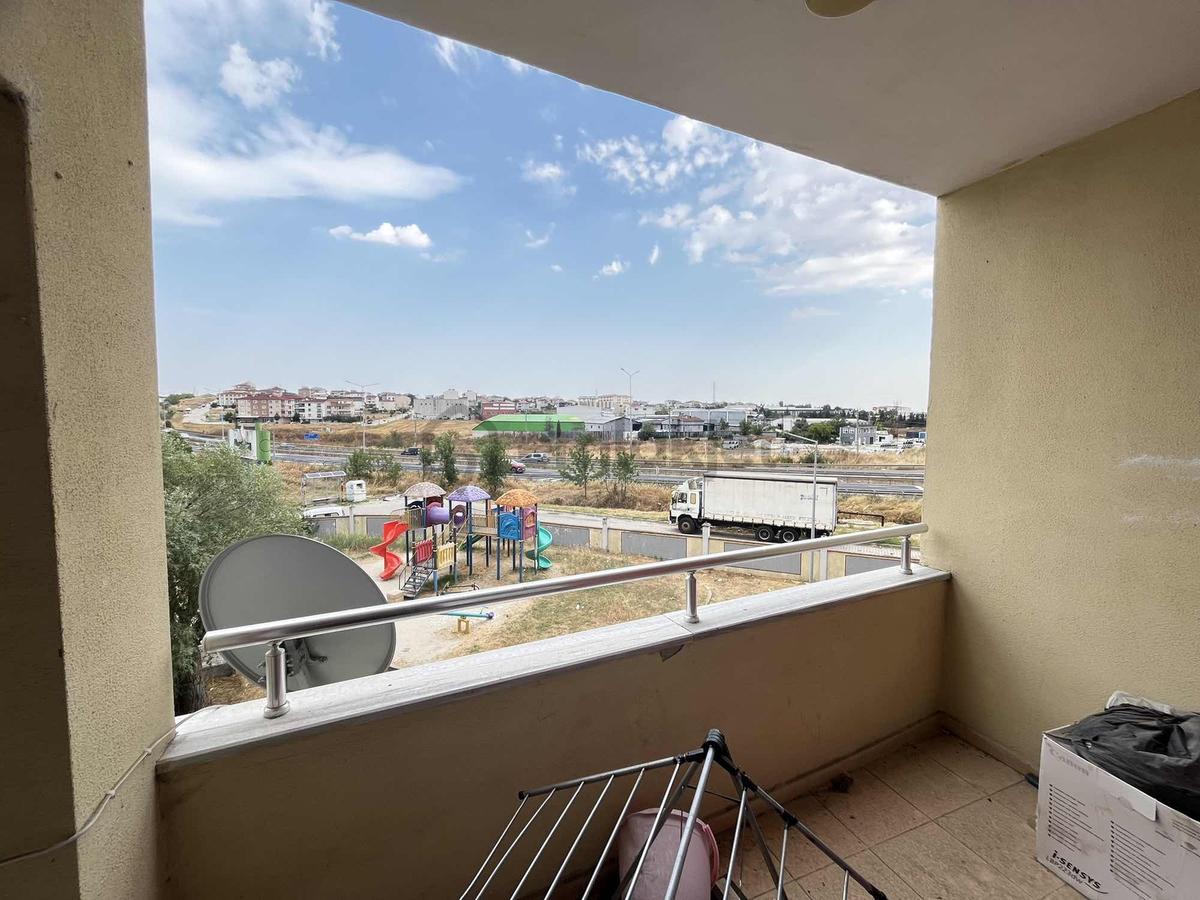 Marmara Sitesi 1+1 Fırsat Daire - 8