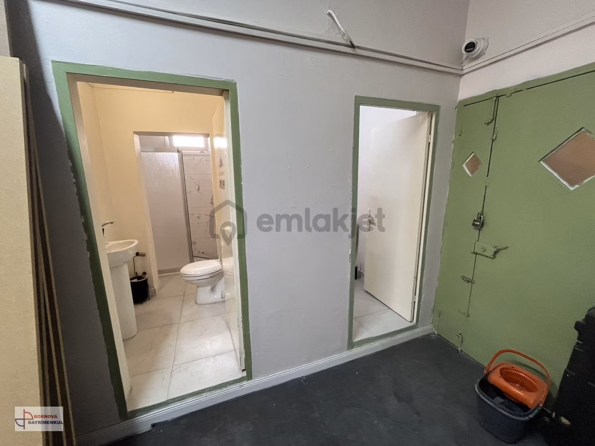 Yaşar Üniversitesi Yurdu Yanı 600 M2 İş Yeri - 11
