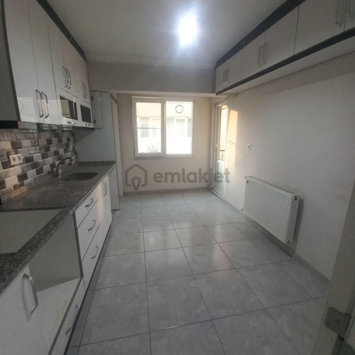 Kınıklı Bursa Caddesinde Satılık Arakat Daire... - 7