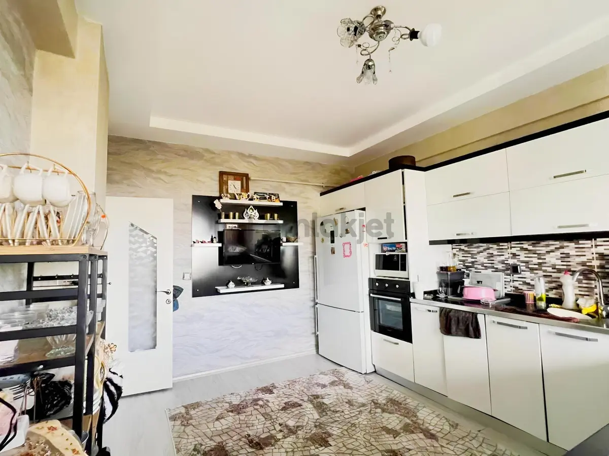 Site İçerisinde Kiralık 4+1 Lüks Daire - 10