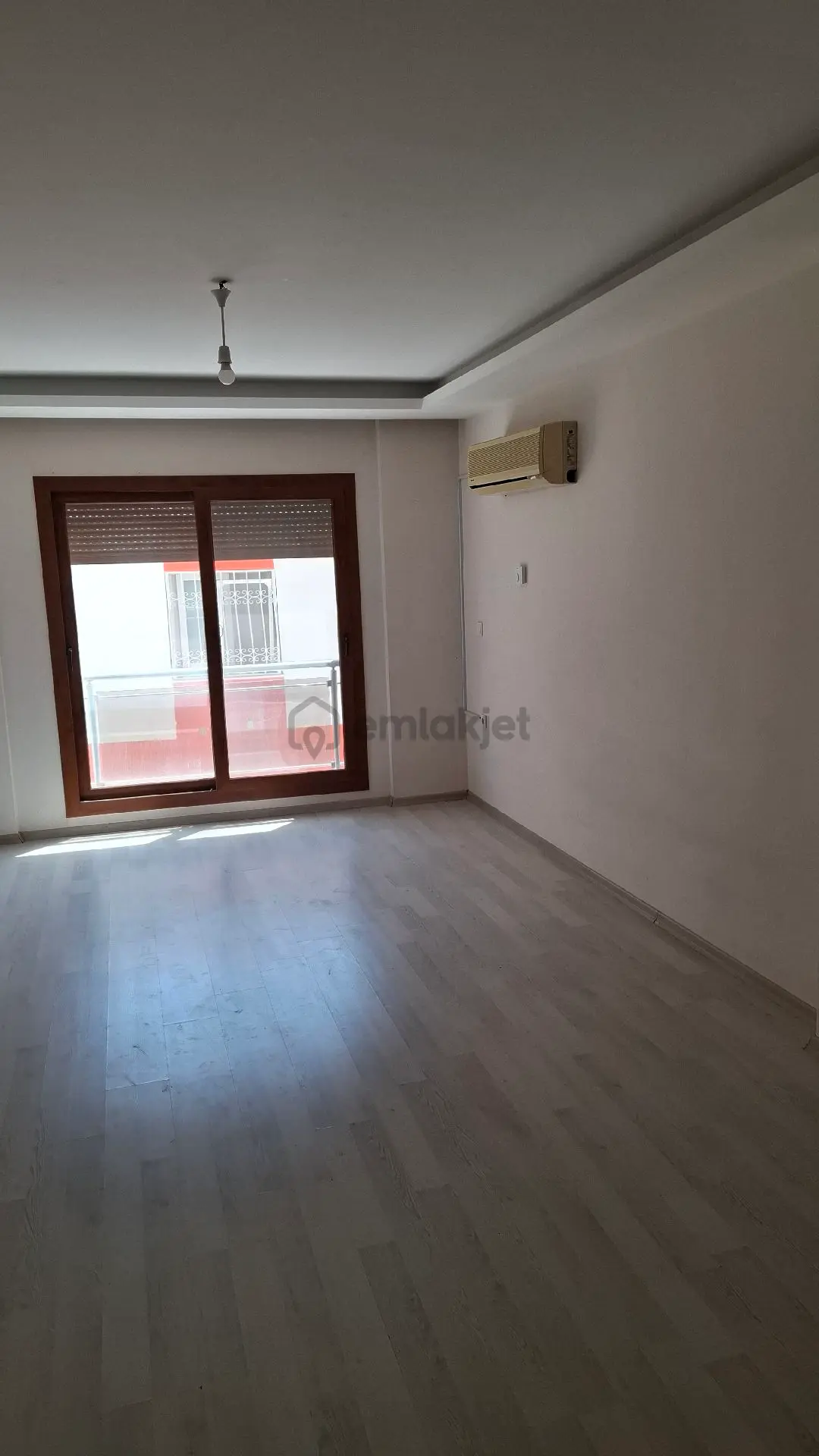 Sahibinden Merkezde Geniş Daire - 12