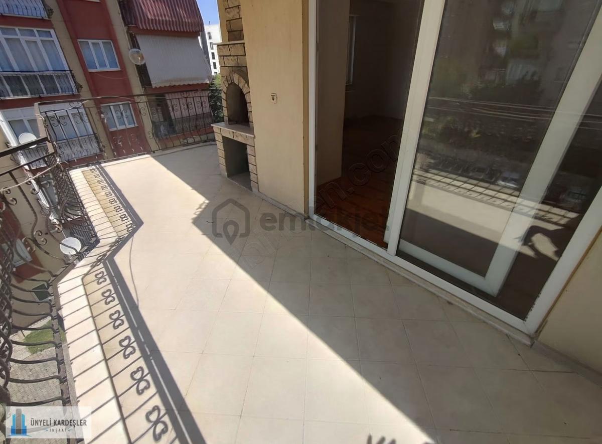 Servergazi De 3+1 165 M2 Arakat Kiralik Daire - 2
