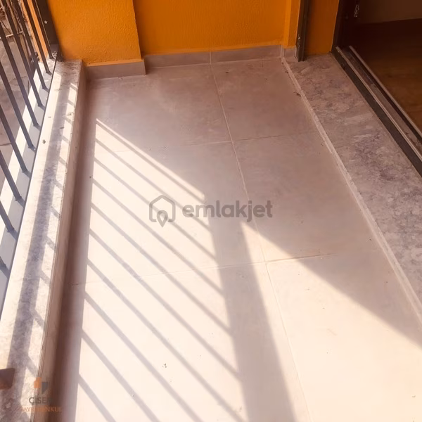 Karşıyaka Yalı Mahallesinde Satılık 2+1 Lüx Daire - 4