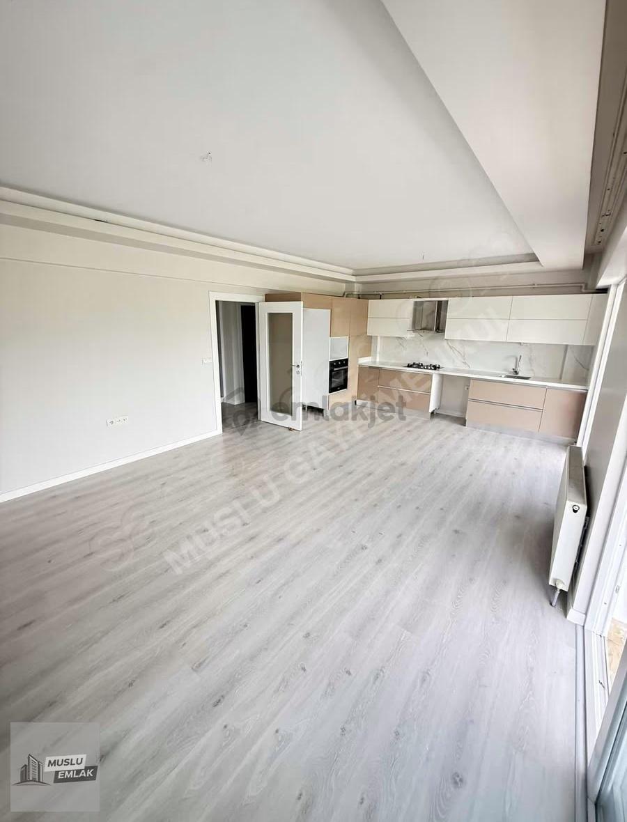 Muslu Gayrimenkulden Gardenya Sitesinde 4+1 Satılık Daire