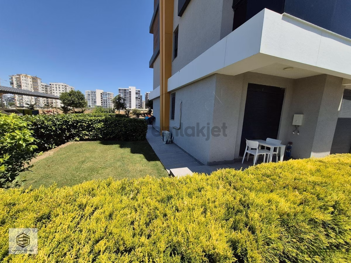 Altıntaşta Eşyalı 1+1 Kiralık - 12