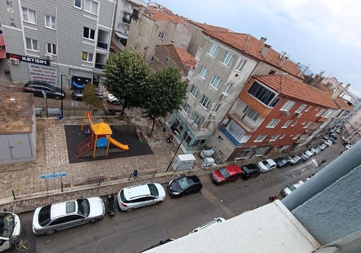 Mudanya Merkezde 2+1 5 Kat Kiralık Daire