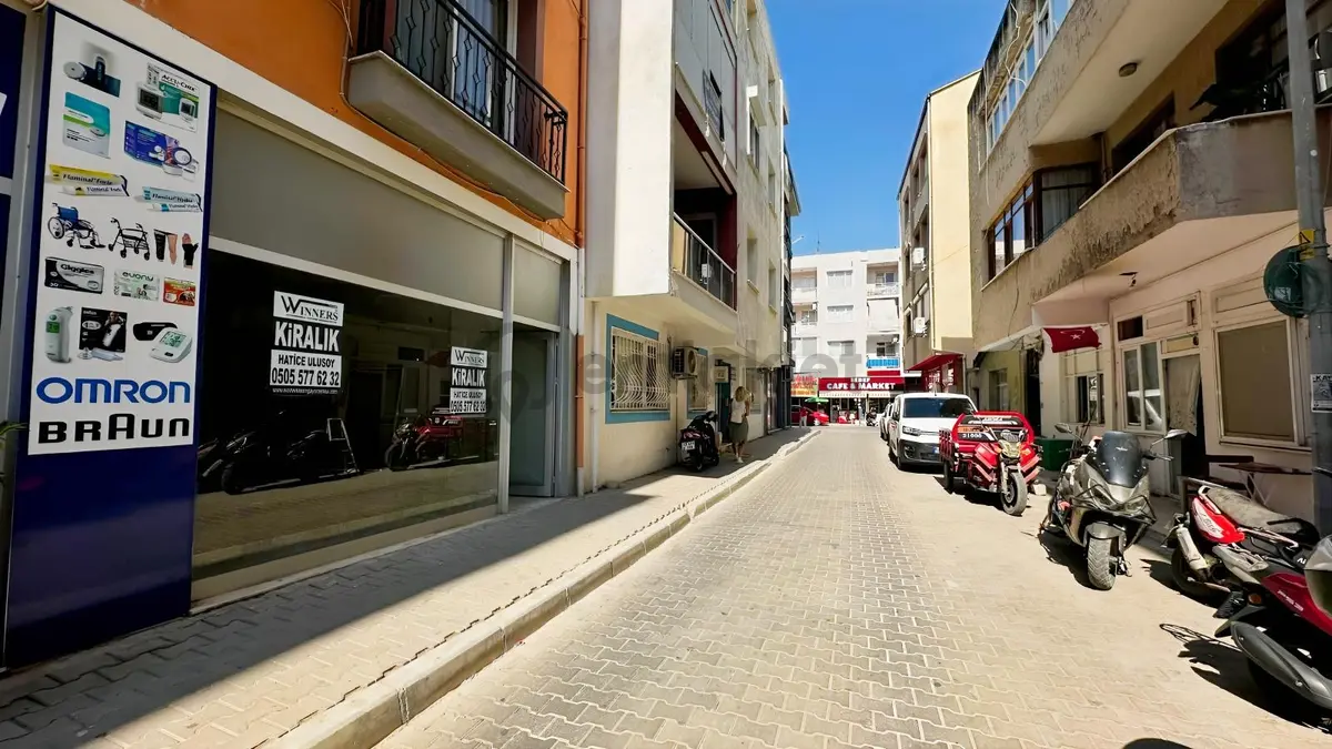 Seferihisar Merkezde 80 M2 Kiralik Dükkan - 6