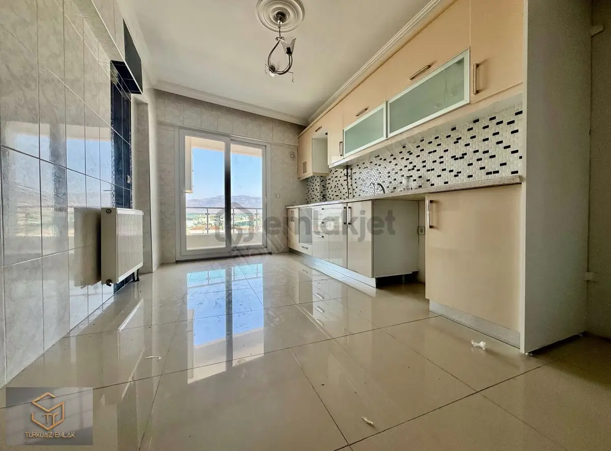 Menemen Tülbentli De Kiralık 3+1 Arakat Daire - 6