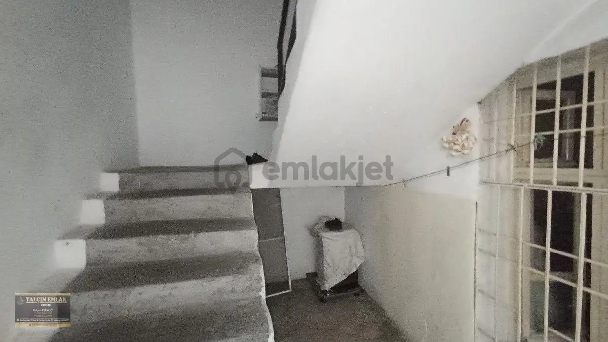 Yukarı Bayır Mahlesinde İki Katlı Müstakil Ev - 17