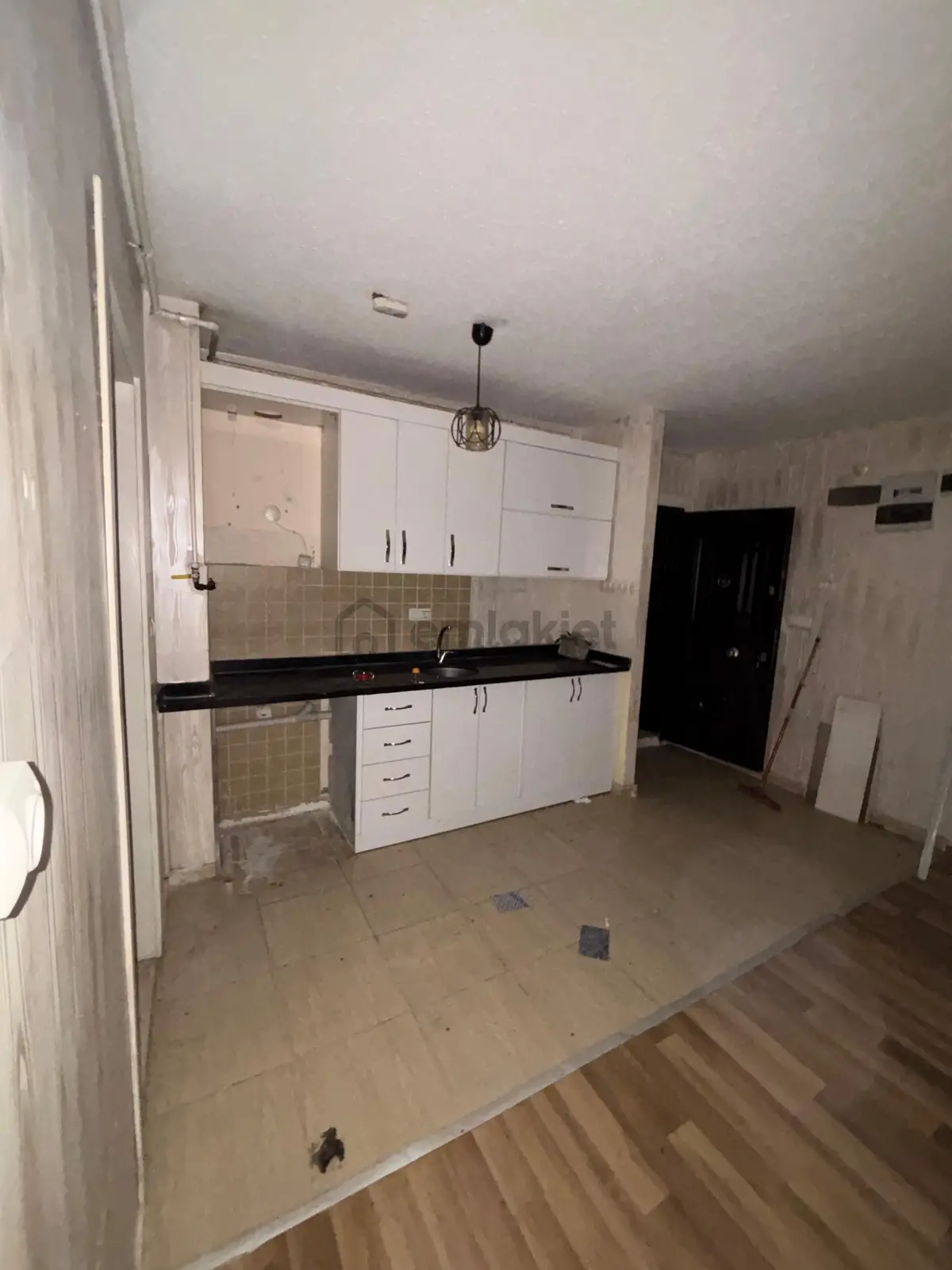 Beykent Mah Satılık Bakımlı 1+1 Daire - 6