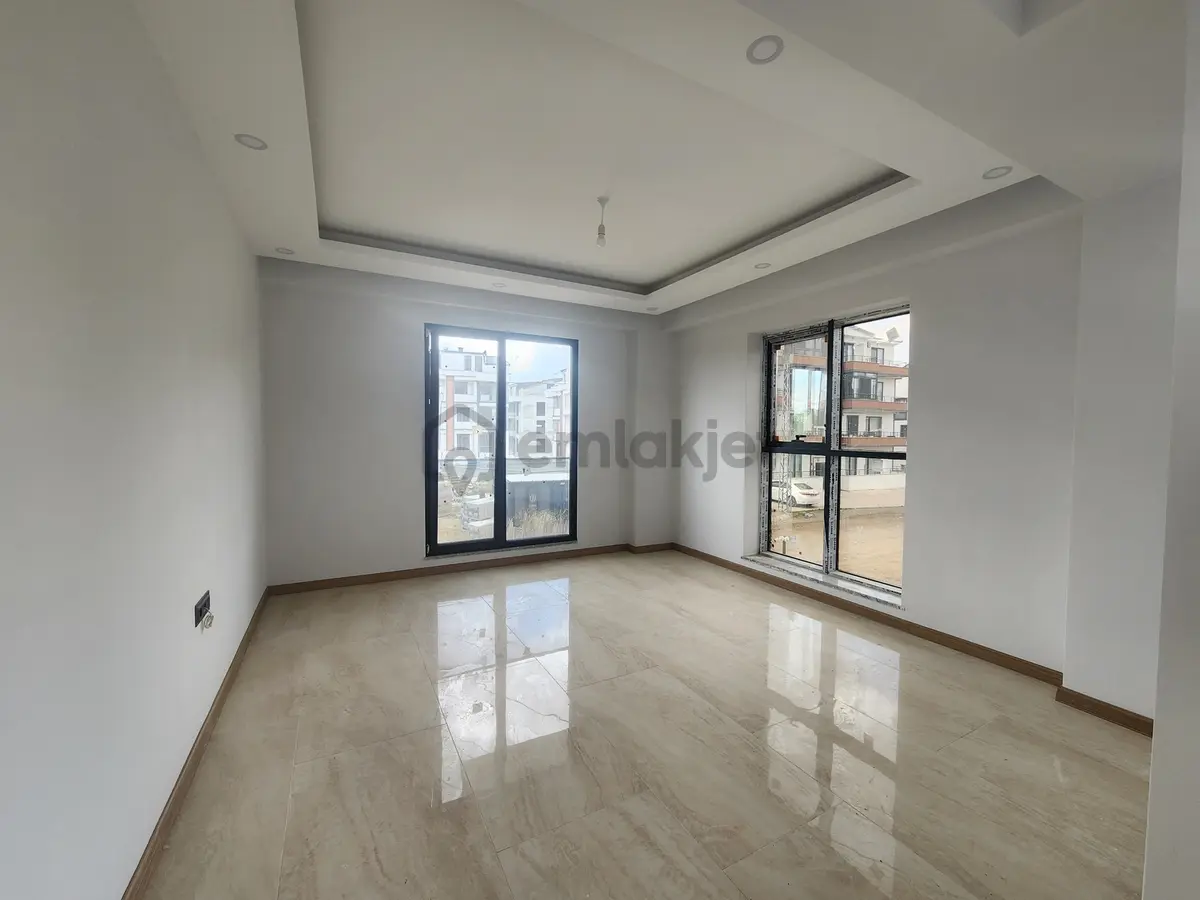 Başıskele Yaylacık Mah. 2+1 Satılık Daıre - 2