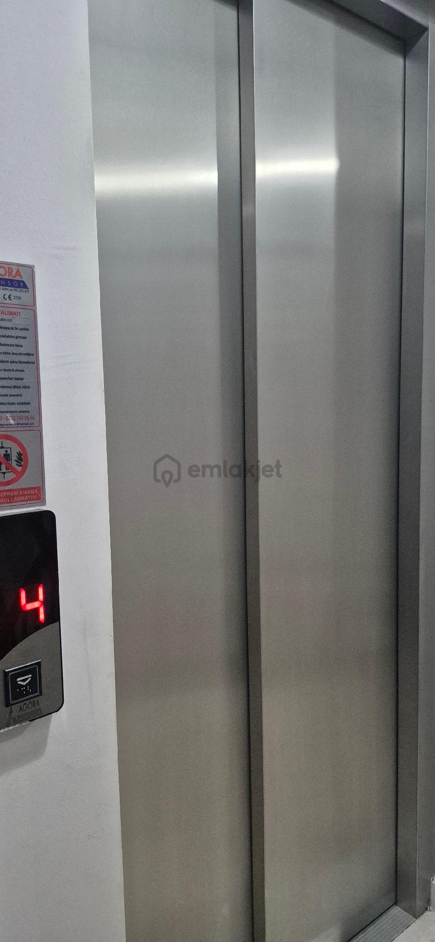 Bornova Doğanlar Da 2+1 Kiralık Lüks Daire - 16