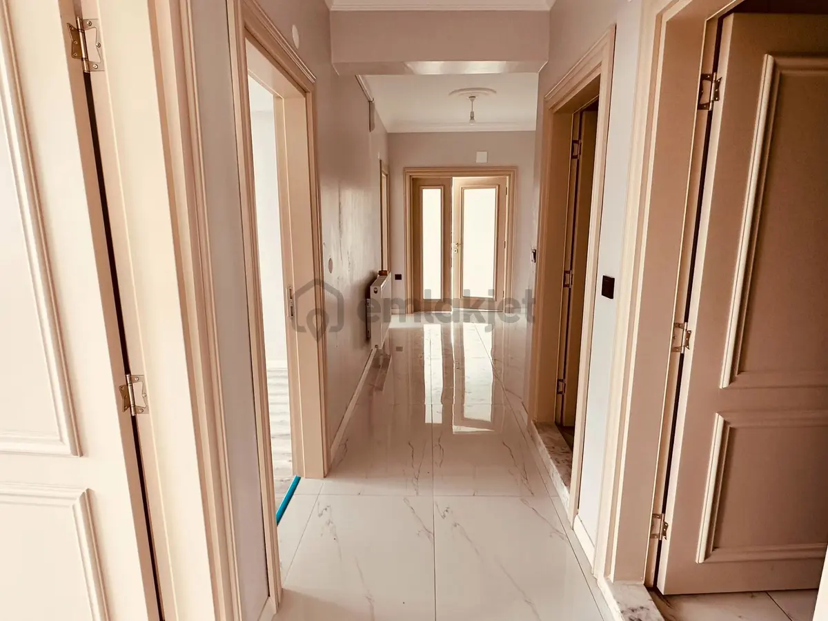 Trabzon Çukurçayır Da Site İçinde Kiralık 3+1 Daire - 17