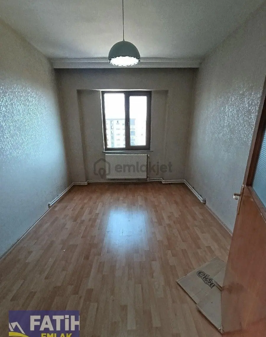 Halil Ağa Mah Kale Yolunda Kiralık 3+1 Daire - 3
