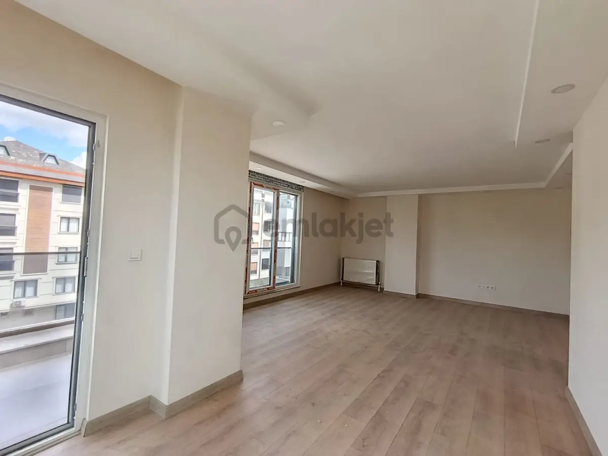 Bahçelievler'de Kentsel Dönüşümden Yeni Binada 3+1 Satılık - 6