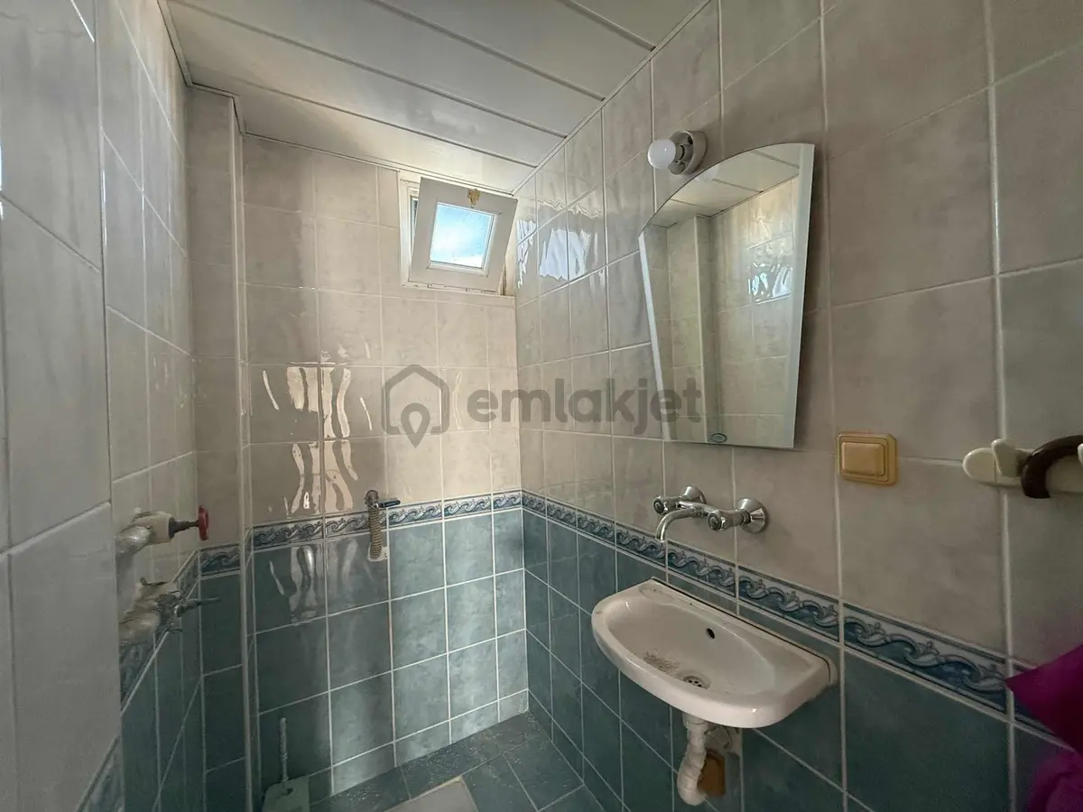 Meydan Kavağında Site İçerisinde Satılık 3*1 Daire - 6