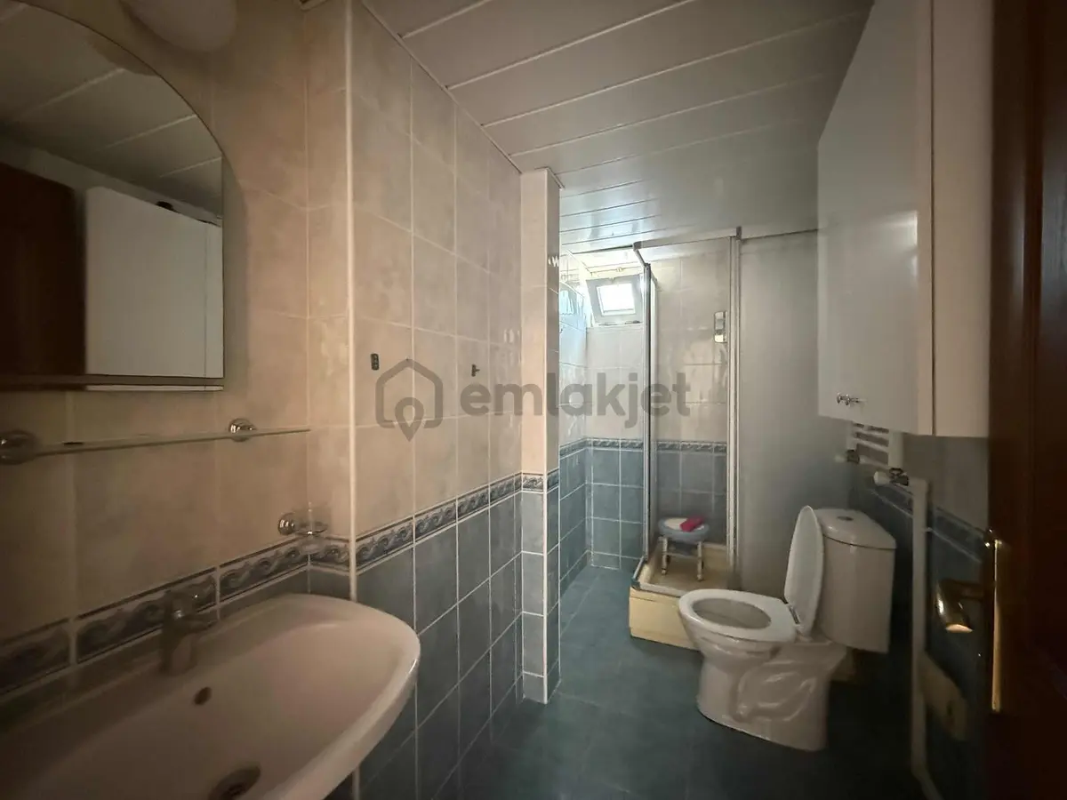 Meydan Kavağında Site İçerisinde Satılık 3*1 Daire - 13