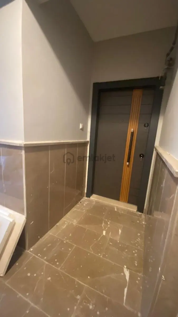 İnegöl Merkezde Kiralık 1+1 Daire - 11