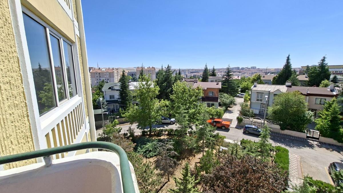 Atakent Mh. Banka Blokların'da Ara Katta Ankastreli 2+1 - 25