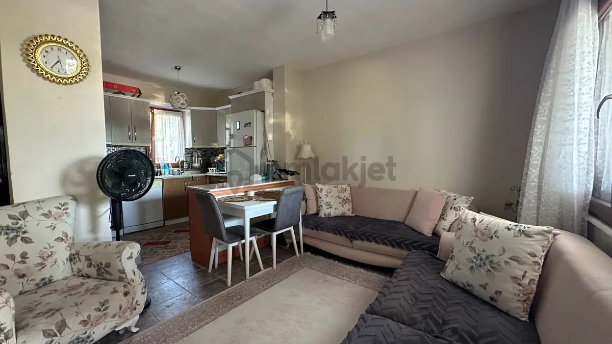 Karaağaç 4+1 Bahçeli Havuzlu Villa - 2