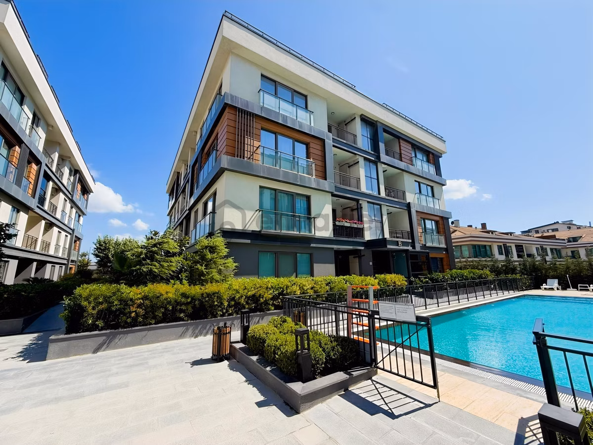 Büyükçekmece Mimaroba'da Site İçi Full Deniz Manzaralı 3+1 Daire