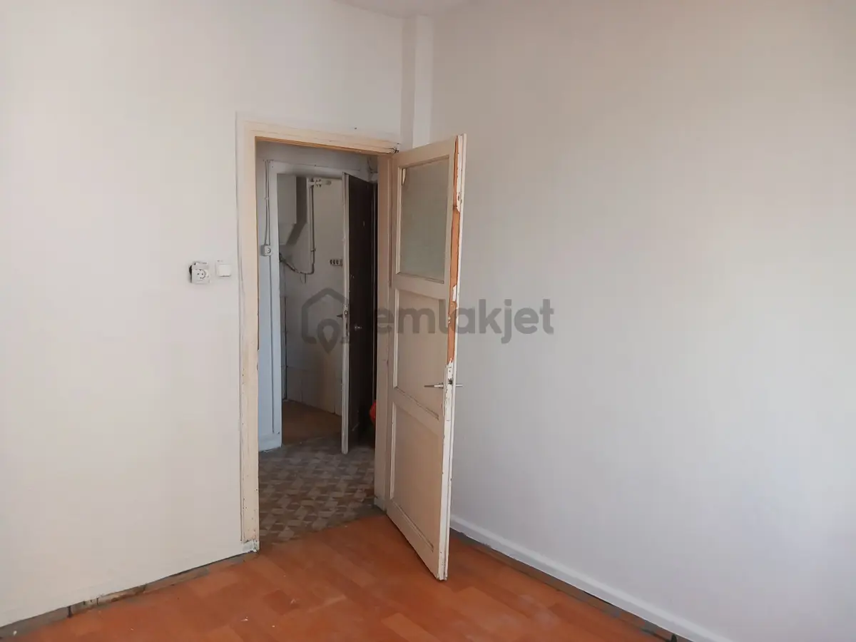 Sahibinden Beyoğlu Aynalı Çeşme De 1+1 Daire - 8