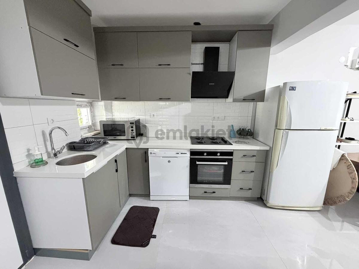 Denize Sıfır Sitede Eşyalı Kiralık Yazlık - 11