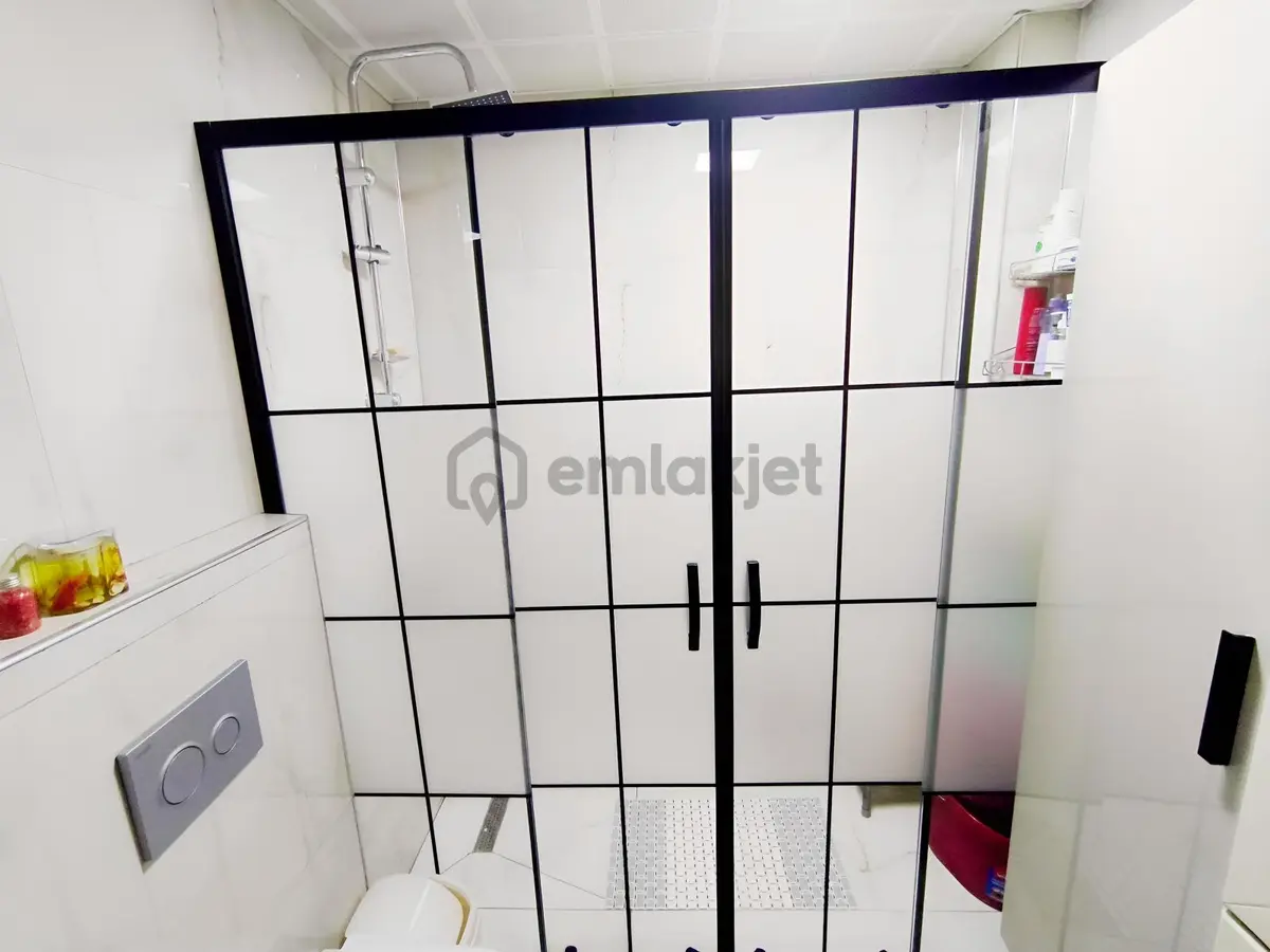 Merkezi Konumda Full Yapılı E.banyolu 2+1 Satılık Daire - 14