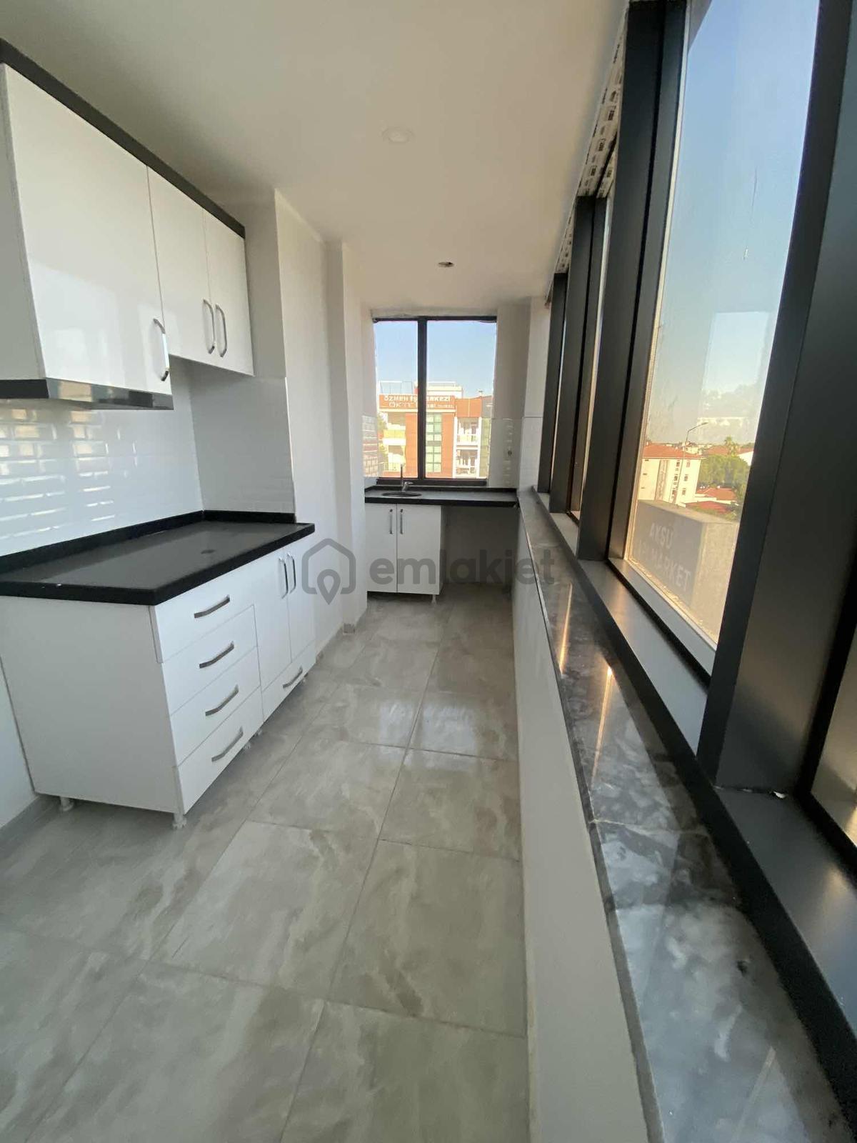 Aksu Cadde Üstü Kiralık Ofis - 11