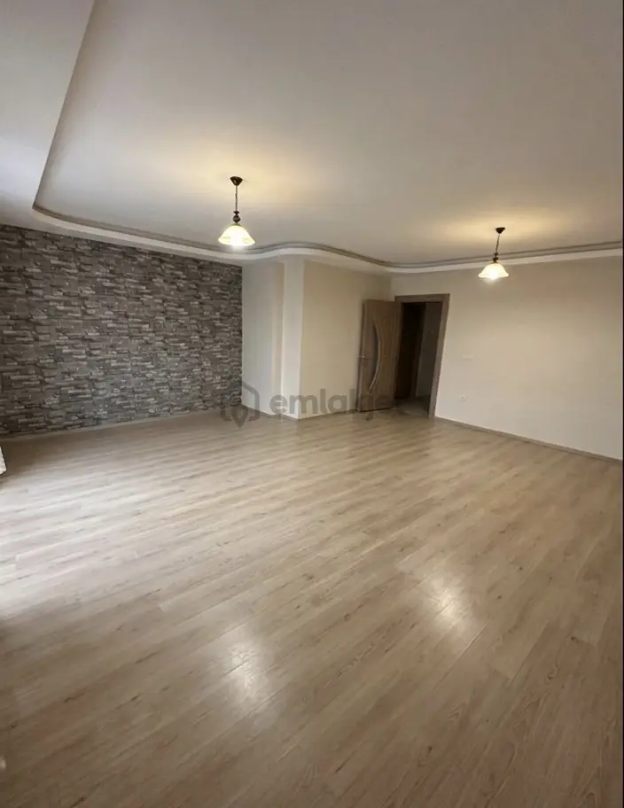 Akgül Emlak'tan Barbaros Mahallesinde Satılık Daire