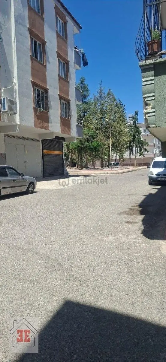 Asilevim'den Satılık Garajlı 3+1daire - 2