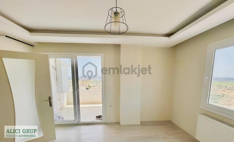 Stad Yakını Kapalı Mutfak Kombili 2+1 Kiralık Daire