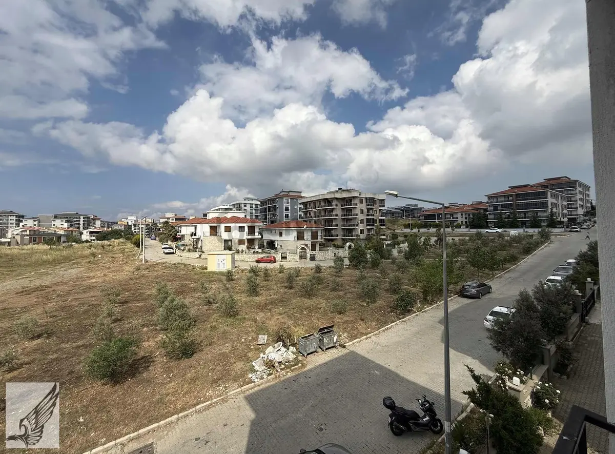 Seferihisar Necat Hepkon Mahallesinde 3+1 Satılık Daire - 11
