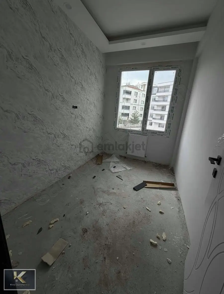 Zümrütkent Caddesi Üzeri Kiralık 2+1 Daire - 4
